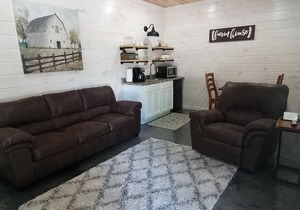 Knotty Squirrel Unit 6 King Suite with pullout sofa