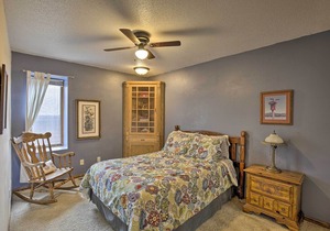 Lakefront Eau Galle Home w/Hot Tub & Fire Pit