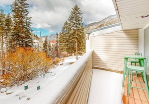 Large mountainside condo at Taos Ski Valley with views & balcony - near hiking