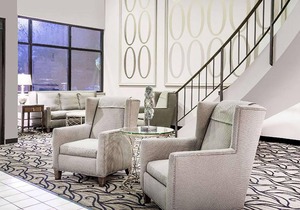Norwood Inn & Suites La Crosse - Deluxe 1 Kind