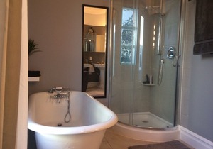 Private Suite Uptown/Downtown Minneapolis
