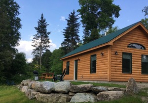Serene Country Cabin 1 near Stowe, Smuggler's Notch breweries and hiking trails