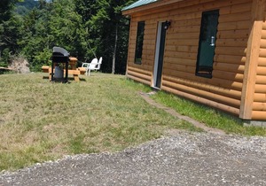 Serene Country Cabins 6 near Stowe Smuggler's Notch breweries and the long trail