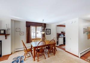 Ski-in/out mountain view townhouse w/shared outdoor pool, tennis - walk to lifts