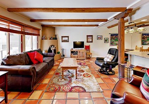 Southwest-Style Gem with Balcony, Pool & Hot Tub | Walk to Santa Fe Plaza