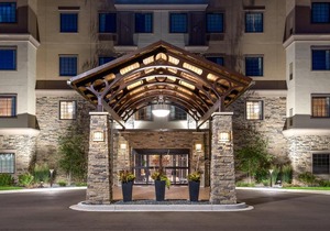 Staybridge Suites Eau Claire - Altoona