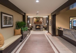 Staybridge Suites Eau Claire - Altoona