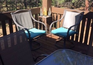 SUNRIVER MOUNTAIN CABIN with private hot tub, FP, Bikes, Walk to SHARC, Pets
