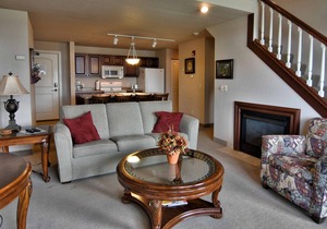 T317 Beautiful condo overlooking Tagalong Golf course on Red Cedar Lake