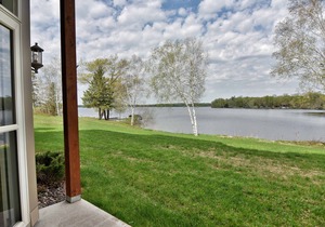 T411A Beautiful condo at Tagalong Golf Resort on Red Cedar Lake