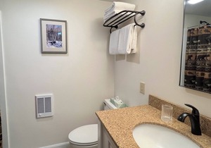 The Lodge condo at Mt. Mansfield in Stowe - Ski-in / Ski out - Pool - Tennis-A/C