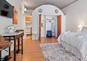 This apartment is a 1 bedroom(s), 1 bathrooms, located in Philadelphia, PA.