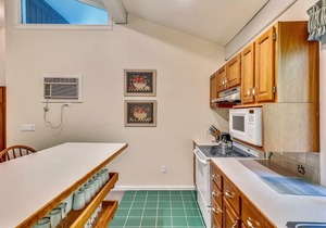 Tollhouse 16A - Spacious townhouse with everything you need for year-round outdoor adventure!