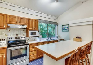 Tollhouse 16B - Year-round outdoor lover's paradise!