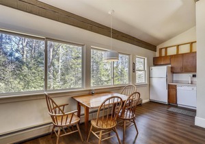 Tollhouse 17C: 1 br, ski-in/ski-out, community summer pool!