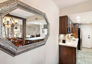 Updated Fort Marcy Condo, Walk to Plaza, Full Features, Great Amenities