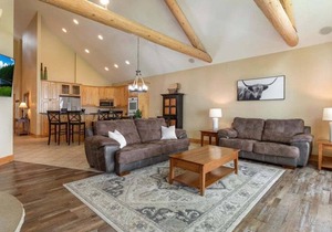 Waterfront Townhome on Gull Lake | Pontoon Rentals Available