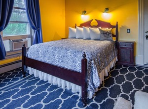 B Custom Breakfast Downtown Shelburne Vt | Shelburne