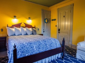 B Custom Breakfast Downtown Shelburne Vt | Shelburne