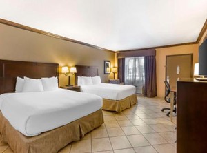 Raton Hotel | Raton