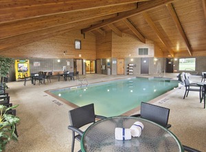 Boarders Inn | Faribault