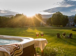 Brass Lantern Inn | Stowe