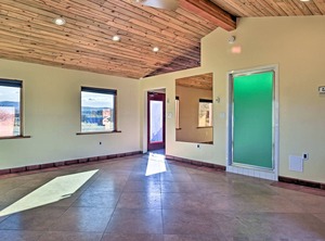 Cozy Adobe Steam Taos | El Prado