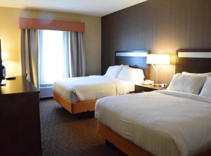Holiday Inn Express Hotel Islands Ihg | Watertown