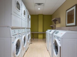 Staybridge Eau Claire Altoona Ihg Hotel | Altoona