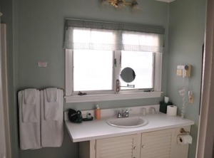 Strong Inn | Vergennes