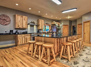 Waterfront Mille Lacs Lodge Deck Grill | Isle