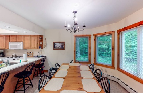 North Troy Condo | 102 m² Condo ∙ 2 bedrooms ∙ 5 guests