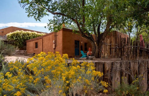 Historic Eastside House | 102 m² House ∙ 2 bedrooms ∙ 4 guests