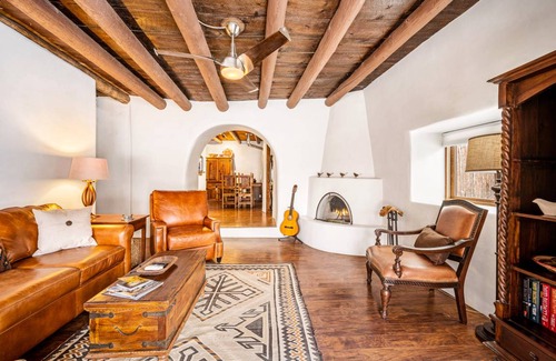 Taos House | 102 m² House ∙ 2 bedrooms ∙ 4 guests
