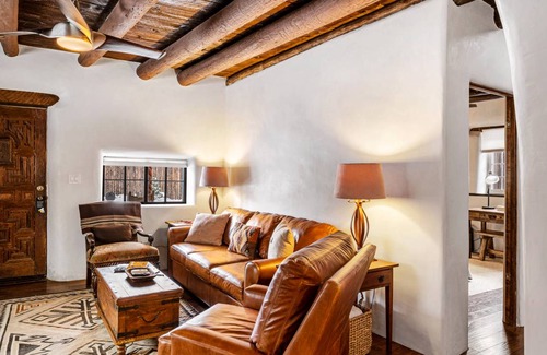 Taos House | 102 m² House ∙ 2 bedrooms ∙ 4 guests