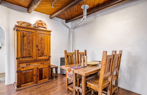 Taos House | 102 m² House ∙ 2 bedrooms ∙ 4 guests