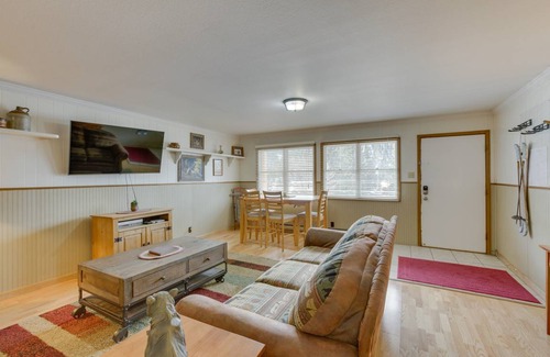 Red River Apartment | 111 m² Apartment ∙ 2 bedrooms ∙ 6 guests