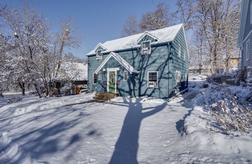 St. Anthony Park House | 111 m² House ∙ 2 bedrooms ∙ 4 guests
