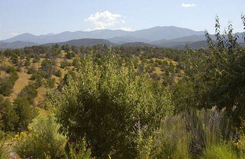 Northeast Santa Fe Condo | 112 m² Condo ∙ 2 bedrooms ∙ 4 guests