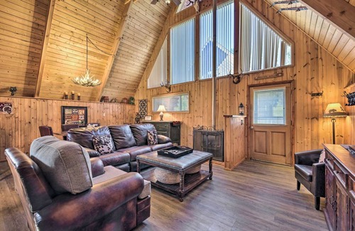 Red River House | 123 m² House ∙ 2 bedrooms ∙ 8 guests
