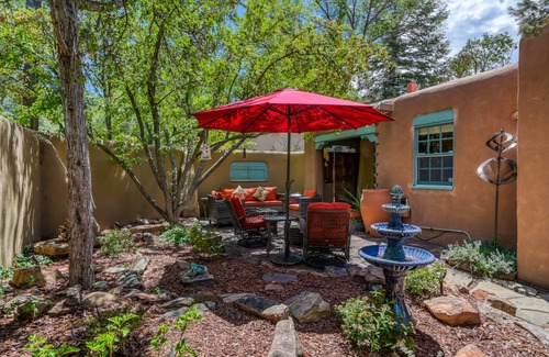 Historic Eastside House | 135 m² House ∙ 2 bedrooms ∙ 4 guests