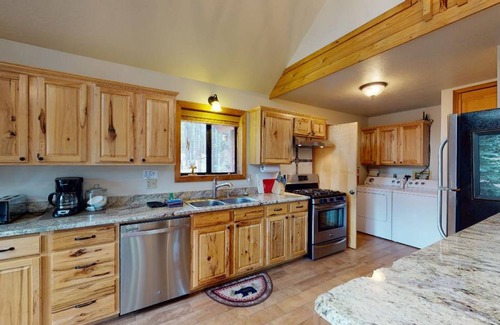 Angel Fire House | 138 m² House ∙ 2 bedrooms ∙ 9 guests