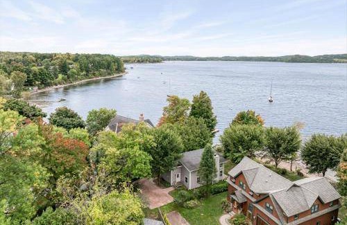 South Burlington House | 139 m² House ∙ 3 bedrooms ∙ 6 guests