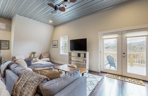 Littleton House | 139 m² House ∙ 2 bedrooms ∙ 6 guests