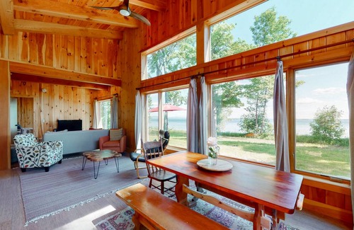 North Hero House | 139 m² House ∙ 3 bedrooms ∙ 6 guests