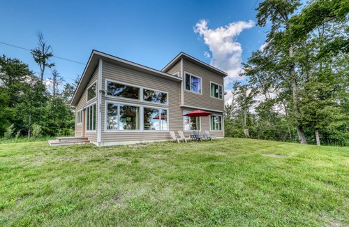 North Hero House | 139 m² House ∙ 3 bedrooms ∙ 6 guests