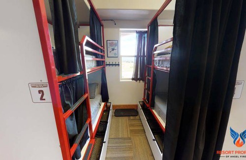 Angel Fire Cabin | 139 m² Lodge ∙ 9 bedrooms ∙ 22 guests