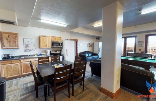 Angel Fire Cabin | 139 m² Lodge ∙ 9 bedrooms ∙ 22 guests