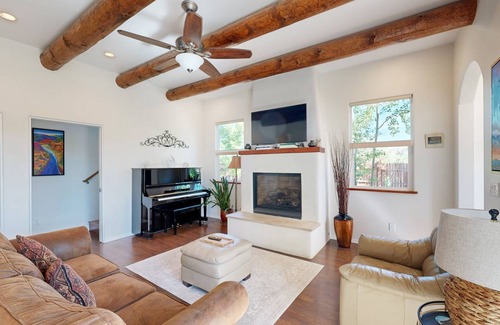 Southside House | 146 m² House ∙ 3 bedrooms ∙ 5 guests