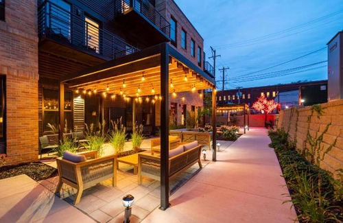 Stillwater Hotel | 149 m² Hotel ∙ 2 bedrooms ∙ 127 guests